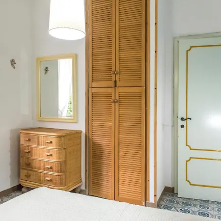 M297 - Marcelli, Trilocale Con Giardino A 100mt Dal Mare * Marcelli