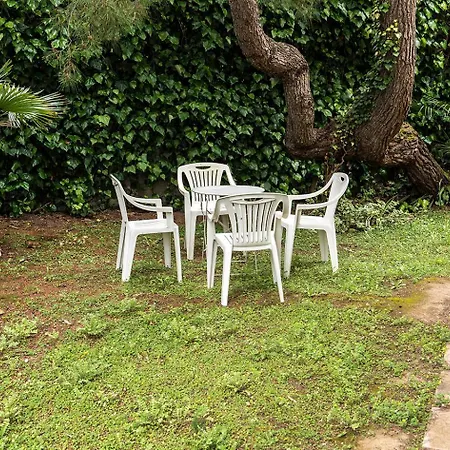 M297 - Marcelli, Trilocale Con Giardino A 100mt Dal Mare *