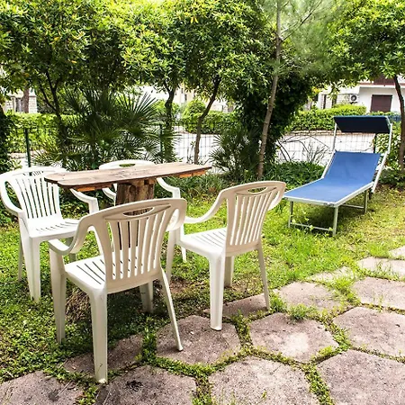 M297 - Marcelli, Trilocale Con Giardino A 100mt Dal Mare Lägenhet